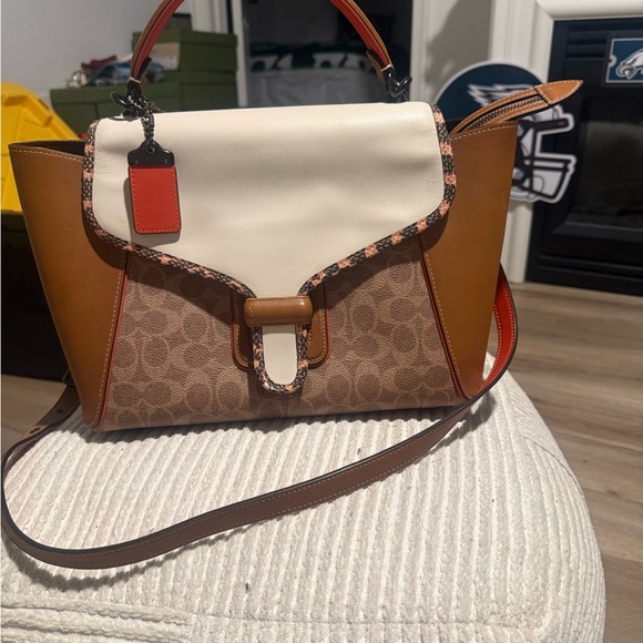 Coach Courier Carryall 23 In Colorblock Signature Canvas - Picture 1 of 3
